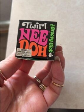NeeDoh The Groovy Glob Toy -